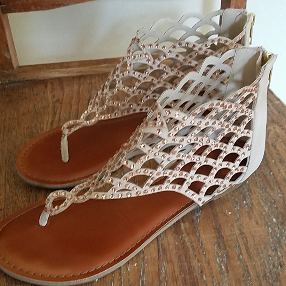 Melaa Caged Flat Thong Sandals